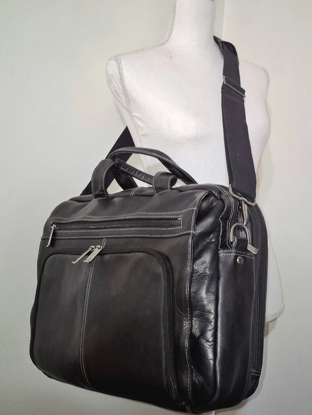 🔥Kenneth Cole REACTION 'Out of the Bag' Manhattan Colombian Leather 15.6